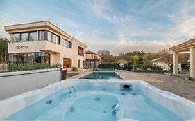 Vsg Resort - Indoor & Outdoor Pools, Sauna, 200M To Beach